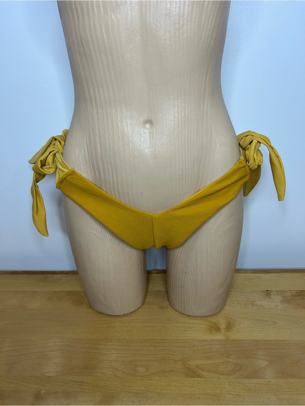 Beautiful Zara Mustard Tie-Side Bikini Bottoms❤️L